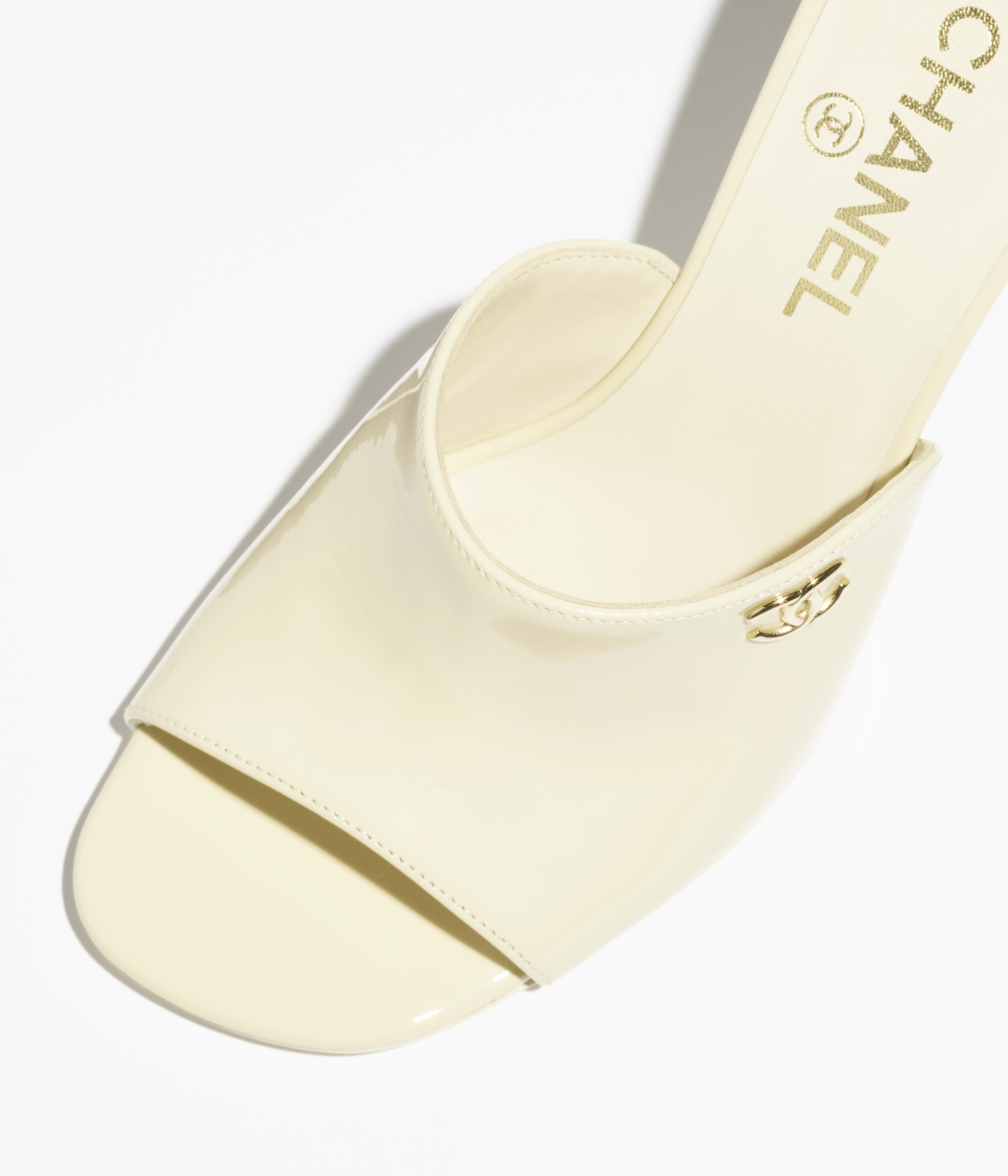 ミュール - パテント カーフスキン、アイボリー — ファッション