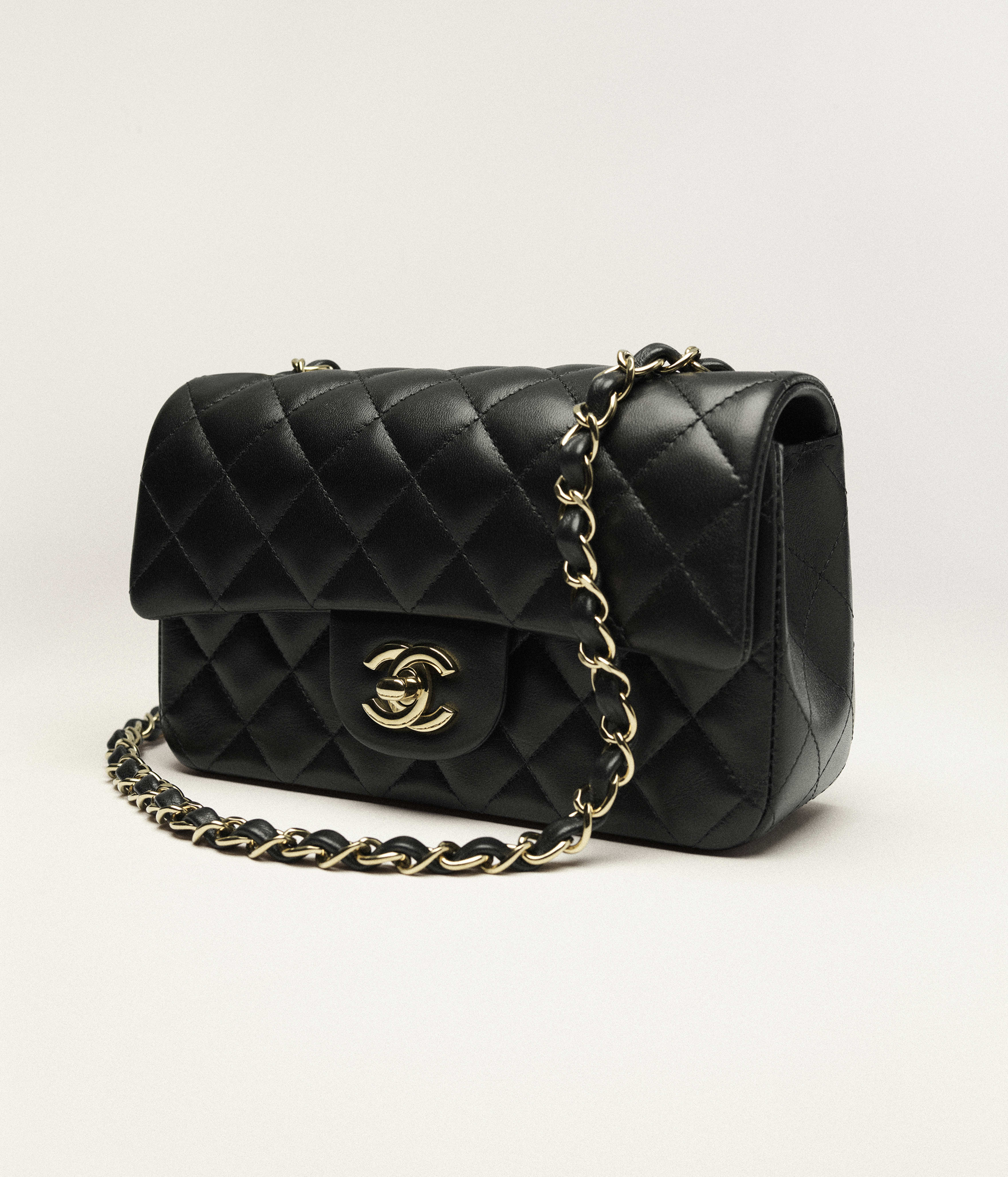 Mini classic handbag, Lambskin & gold-tone metal, black — Fashion