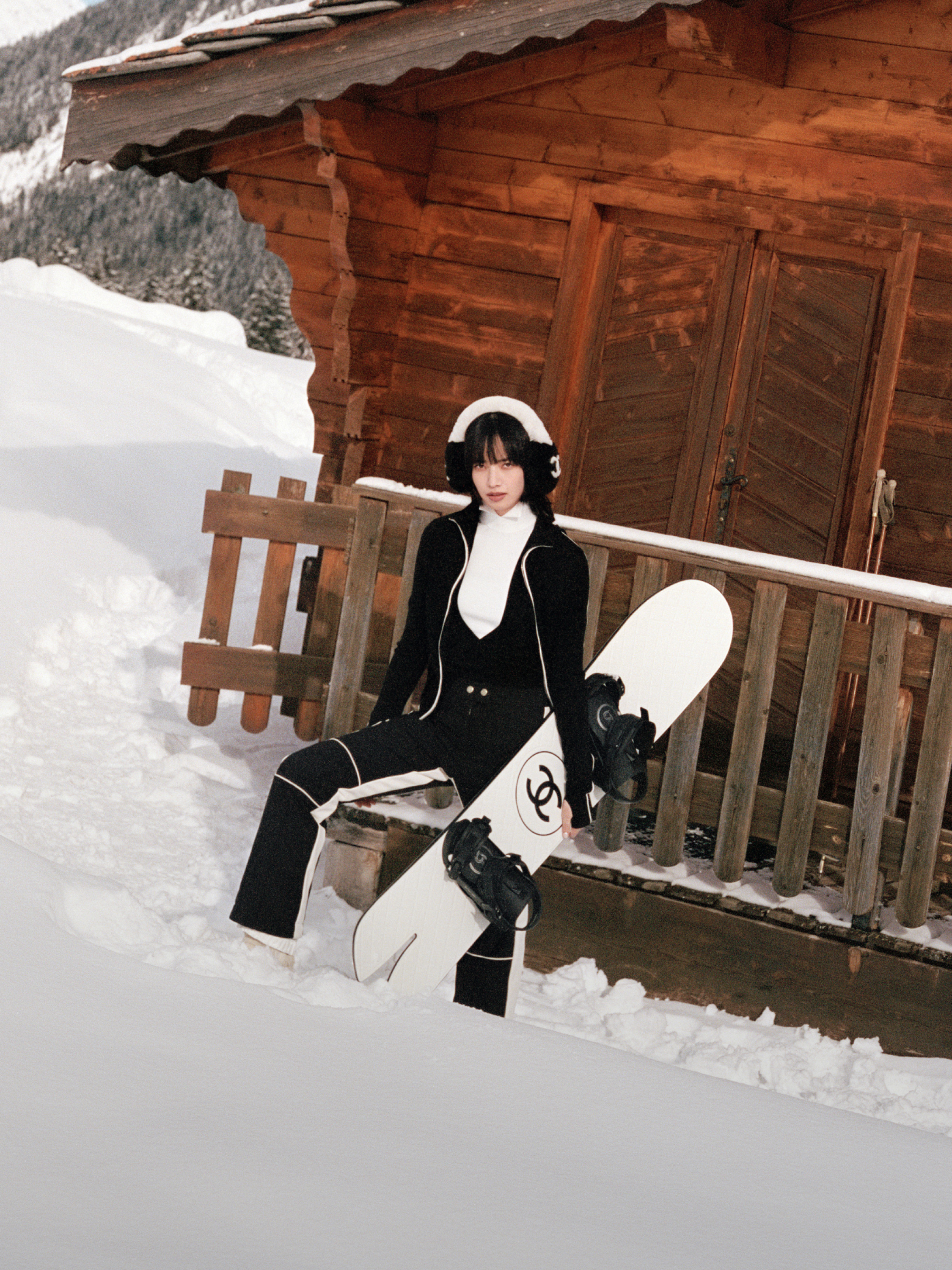 Fashion shows, Ready-to-wear and Accessories collections, Haute