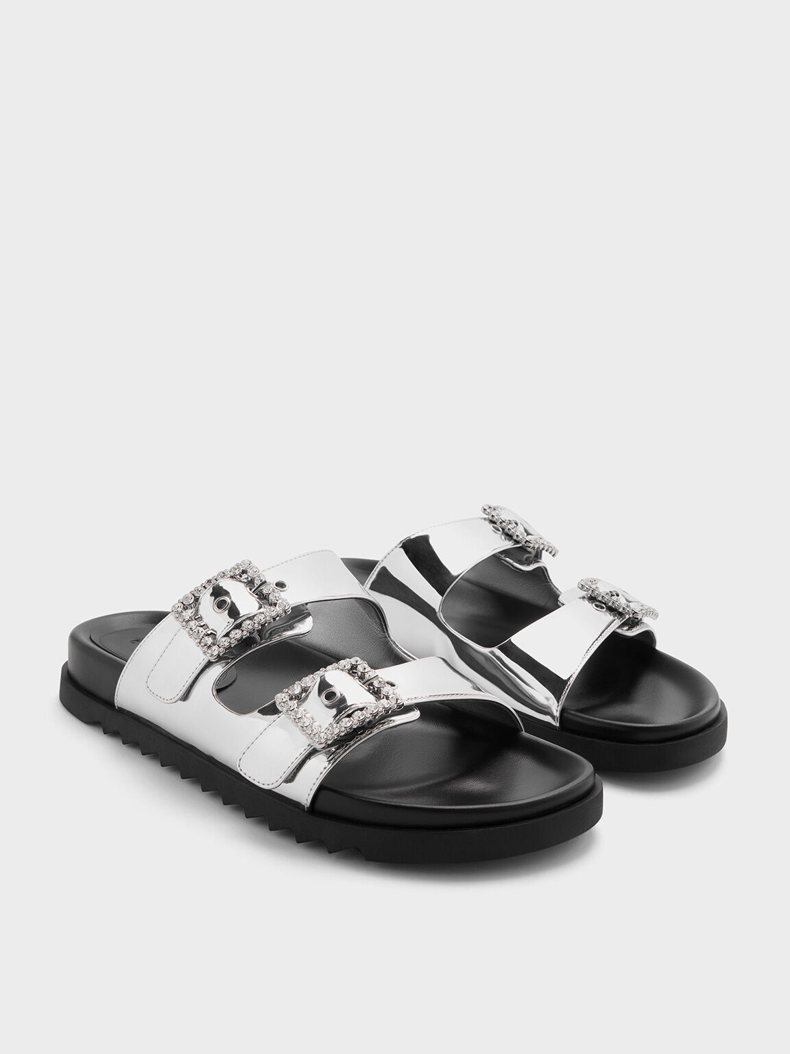 ジェムバックル ダブルストラップサンダル - シルバー | CHARLES