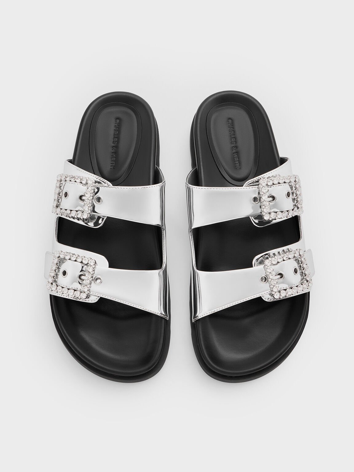 ジェムバックル ダブルストラップサンダル - シルバー | CHARLES