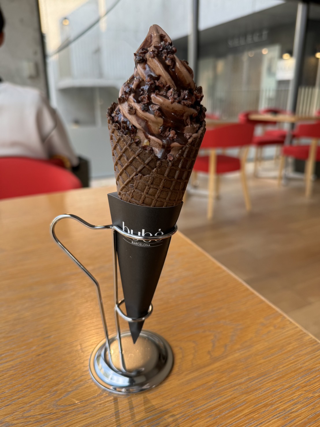 ブボ バルセロナのソフトクリーム！毎週土曜日はワンコインで食べられる