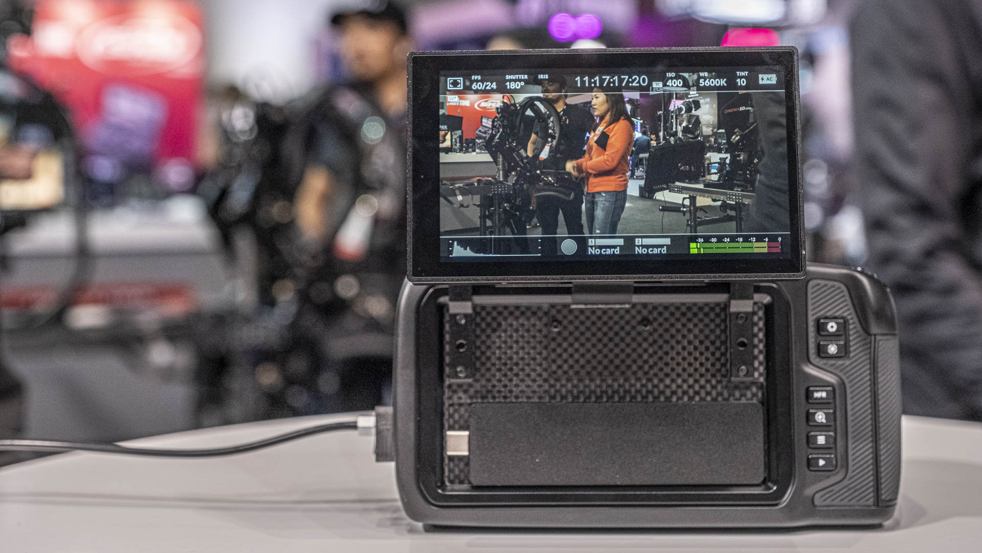 みさき】BMPCC4K+TILTAフリップスクリーン シネマレンズ2本他 映像