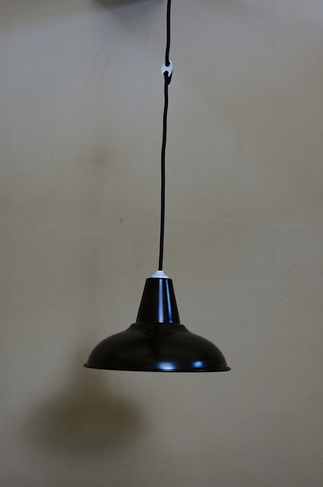 倉敷意匠 アルミシェード ペンダントライト (黒)