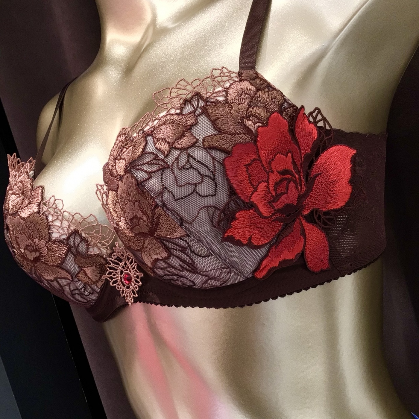 リッチヴェールブラで後ろ姿も美シルエット˚✧₊⁎〜Salute〜 | サルート