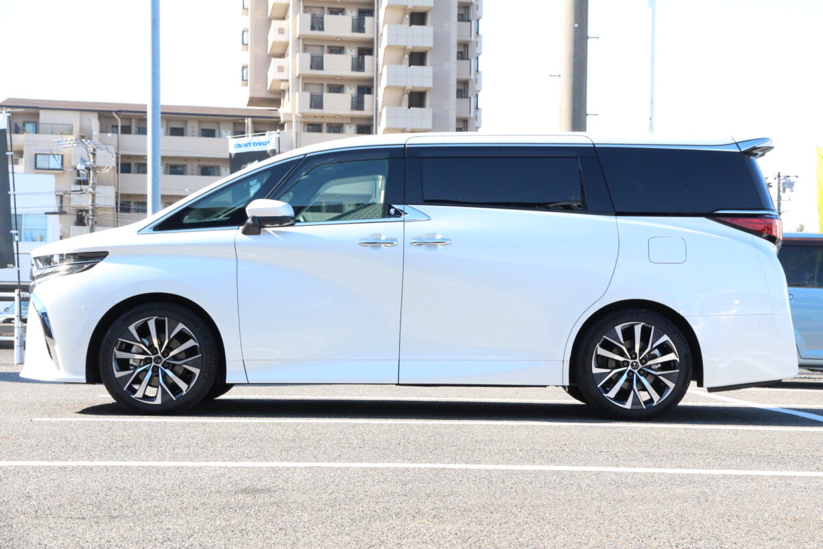 新型40系アルファードにタナベのダウンサス【DF210】でローダウン