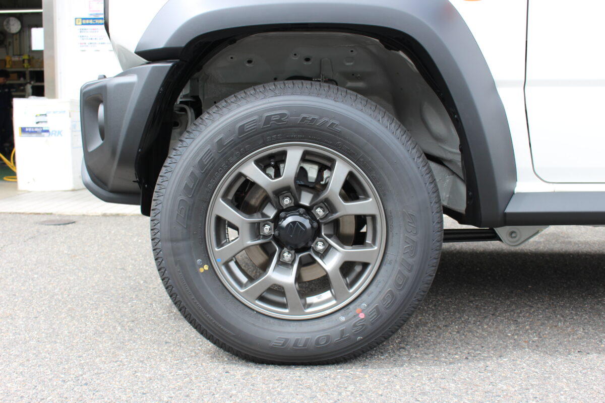 ジムニーノマド純正車高に225/70R16は装着出来るのか？？ | URBAN OFF