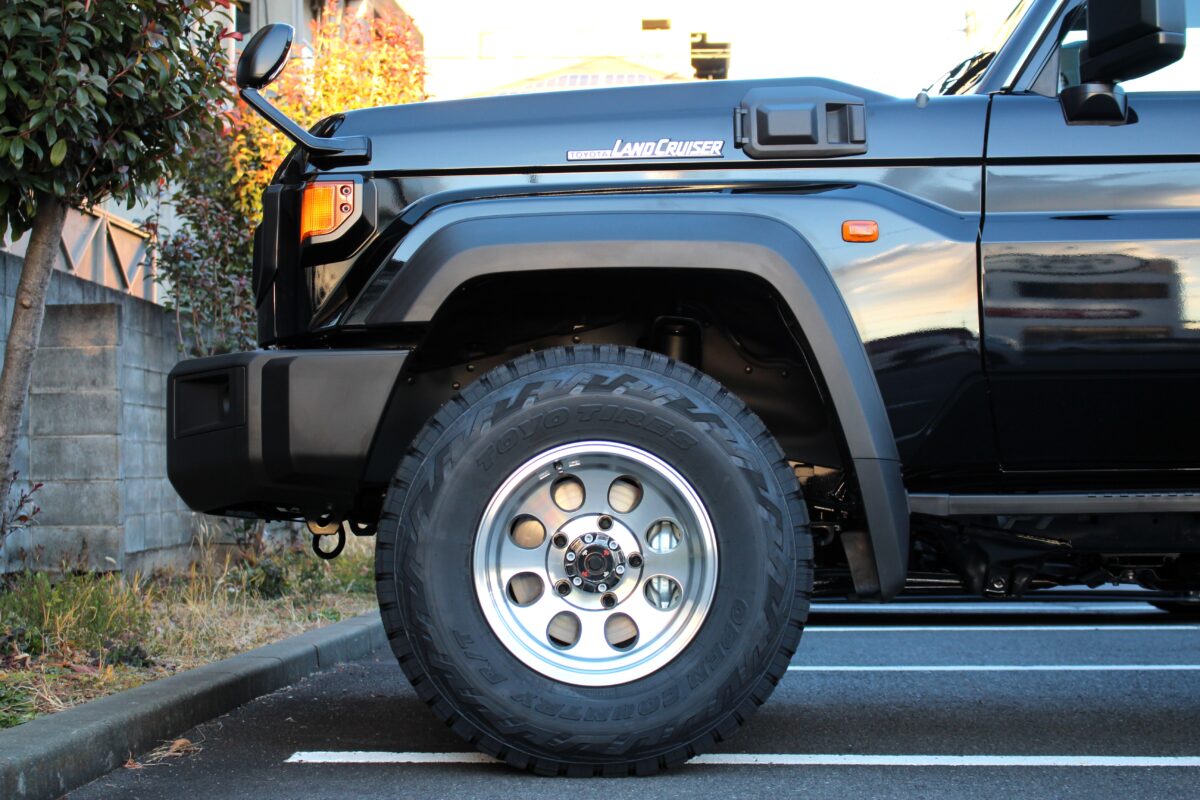 ランクル70【GDJ76W】にジムラインType2 16インチを装着