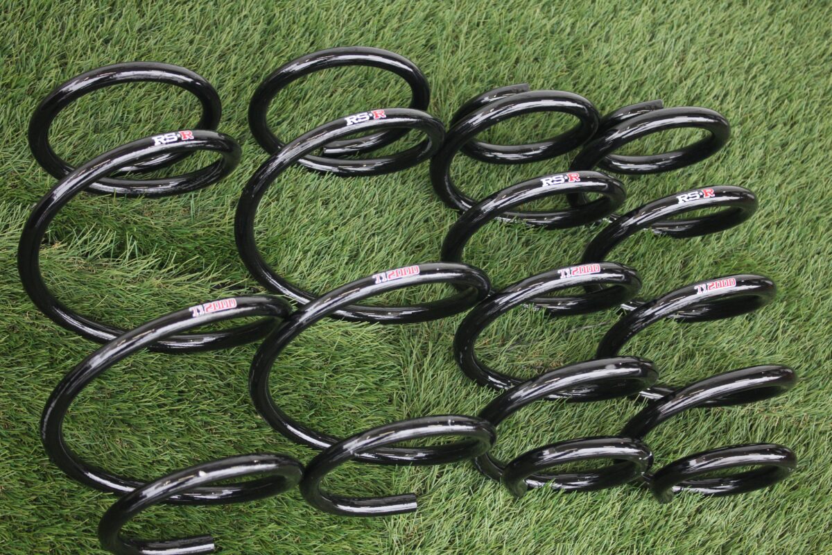 40ヴェルファイアをちょいサゲ！RS-R Ti2000ダウン装着！！ | 鈴鹿店