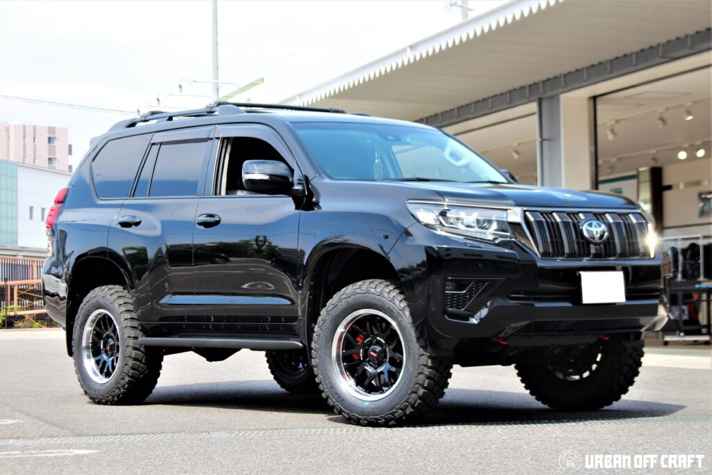 150プラド後期に鍛造。A LAP 07X 18インチ x BFグッドリッチT/A KM3 x