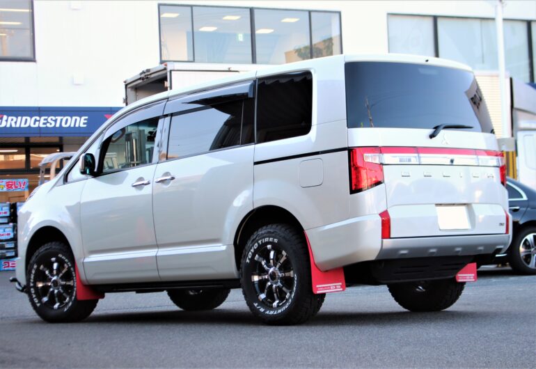 デリカD:5にオートフラッグス GOQBUTO-ゴクブト-RⅡ装着！ | URBAN OFF