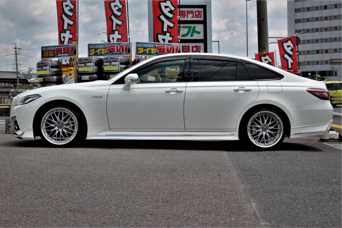 220系クラウン】TEIN フレックスZで快適ローダウンスタイルに