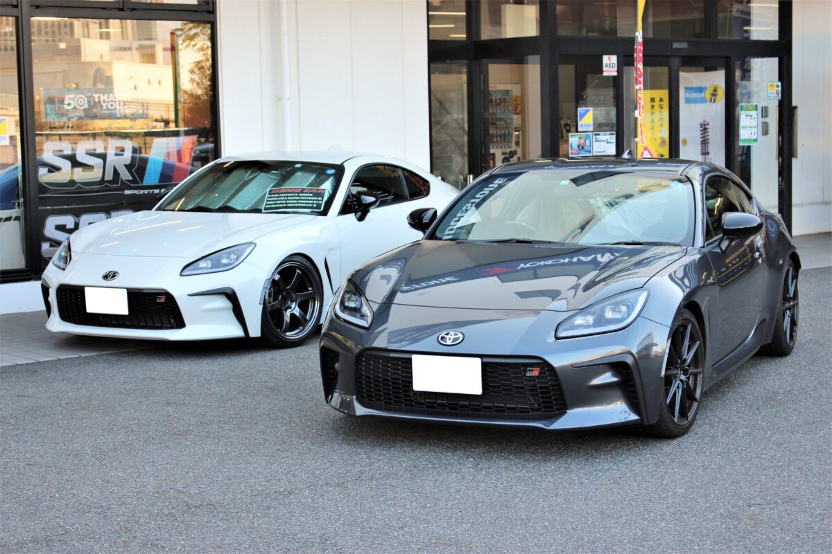 ZN8 GR86 の車高調選び。TEIN FLEX-Z 装着でローダウン完了！ | 中川店