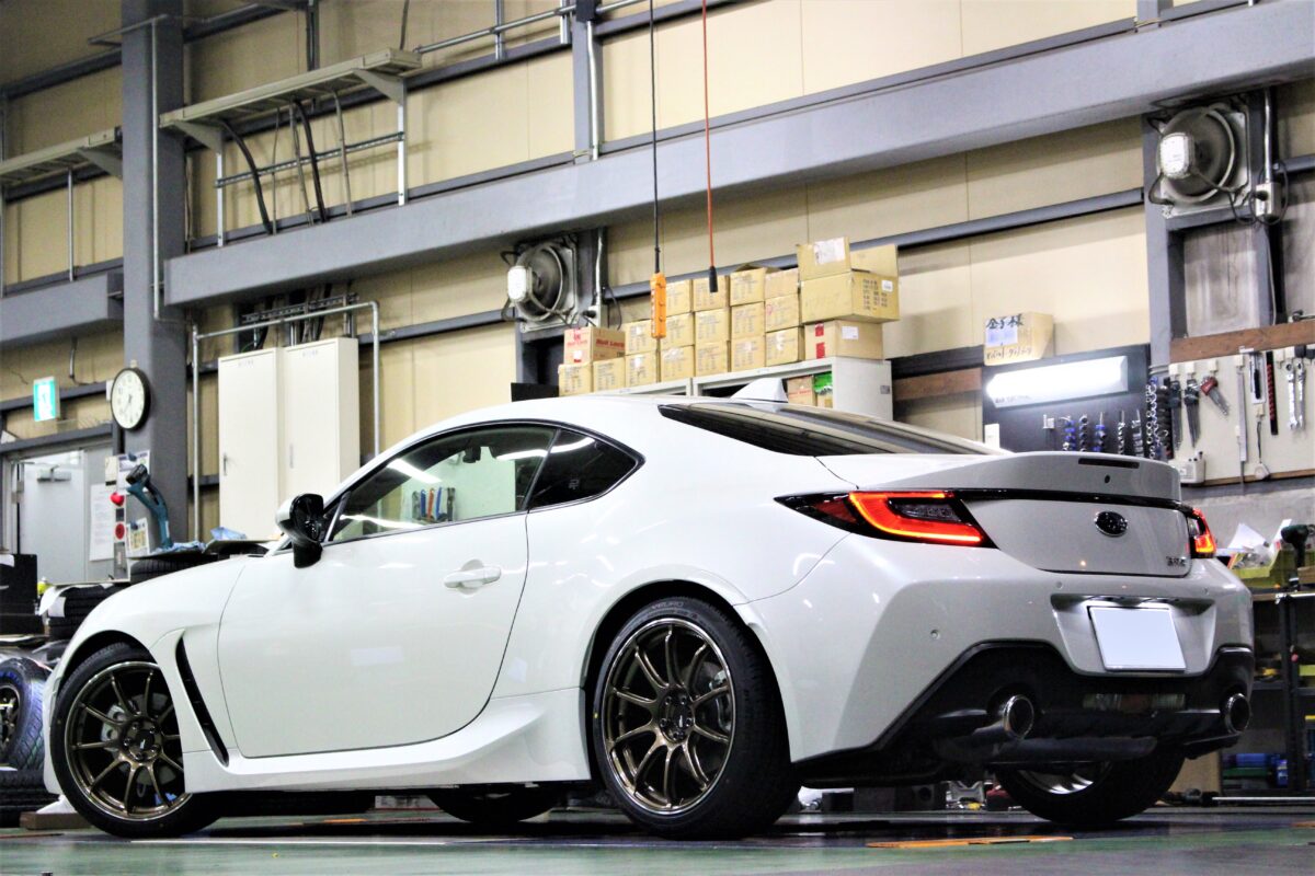 ZD8 BRZにアドバンRS3 18インチ＆テイン フレックスZ 装着！ | 相模原