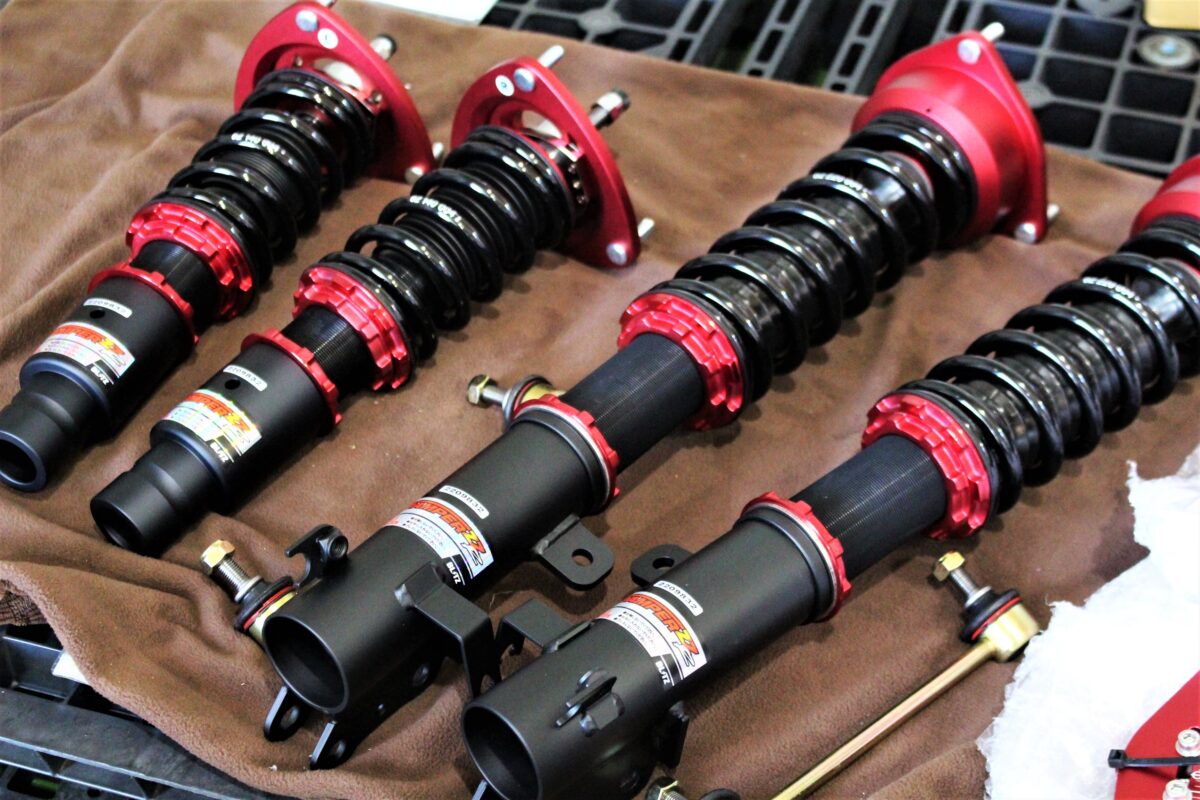 S660 をBLITZ DAMPER ZZ-R でローダウン！オプションカラーが映える