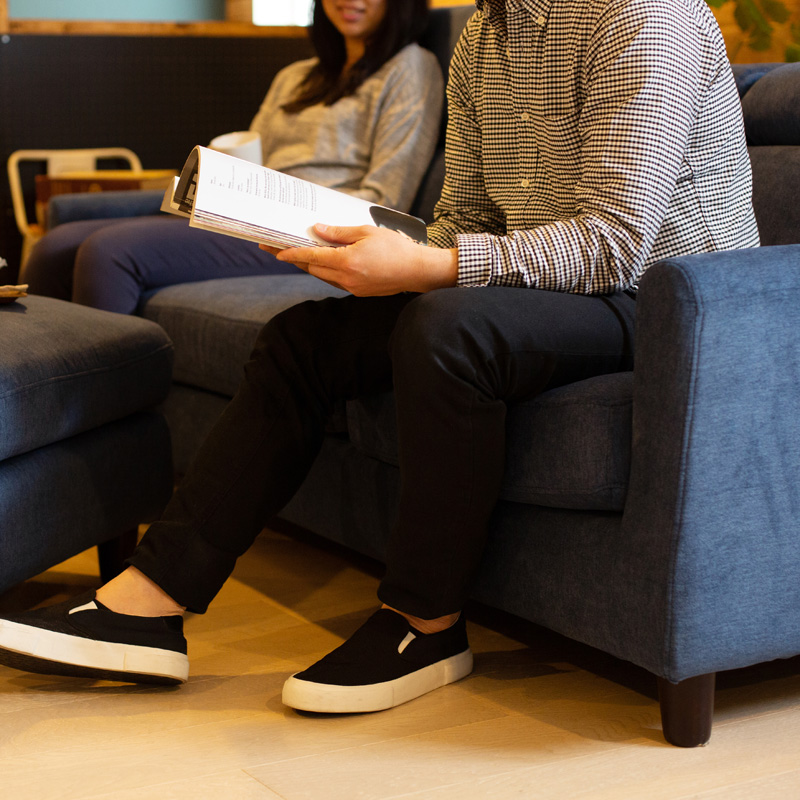 大決算セール10％オフ！】ソファー&スツールセット「Moln(モルン