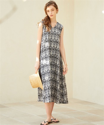 リバティVネックプリントワンピース LE SOUK HOLIDAY｜クロスプラス
