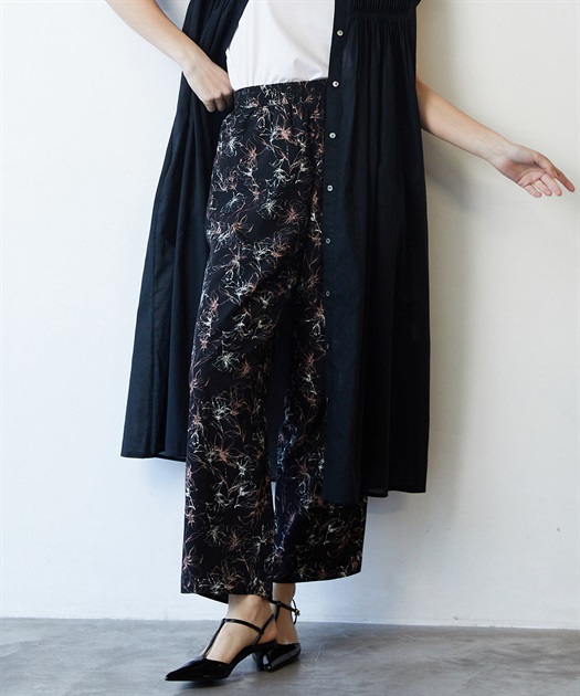 フラワーパターンイージーワイドパンツ LE SOUK HOLIDAY｜クロスプラス