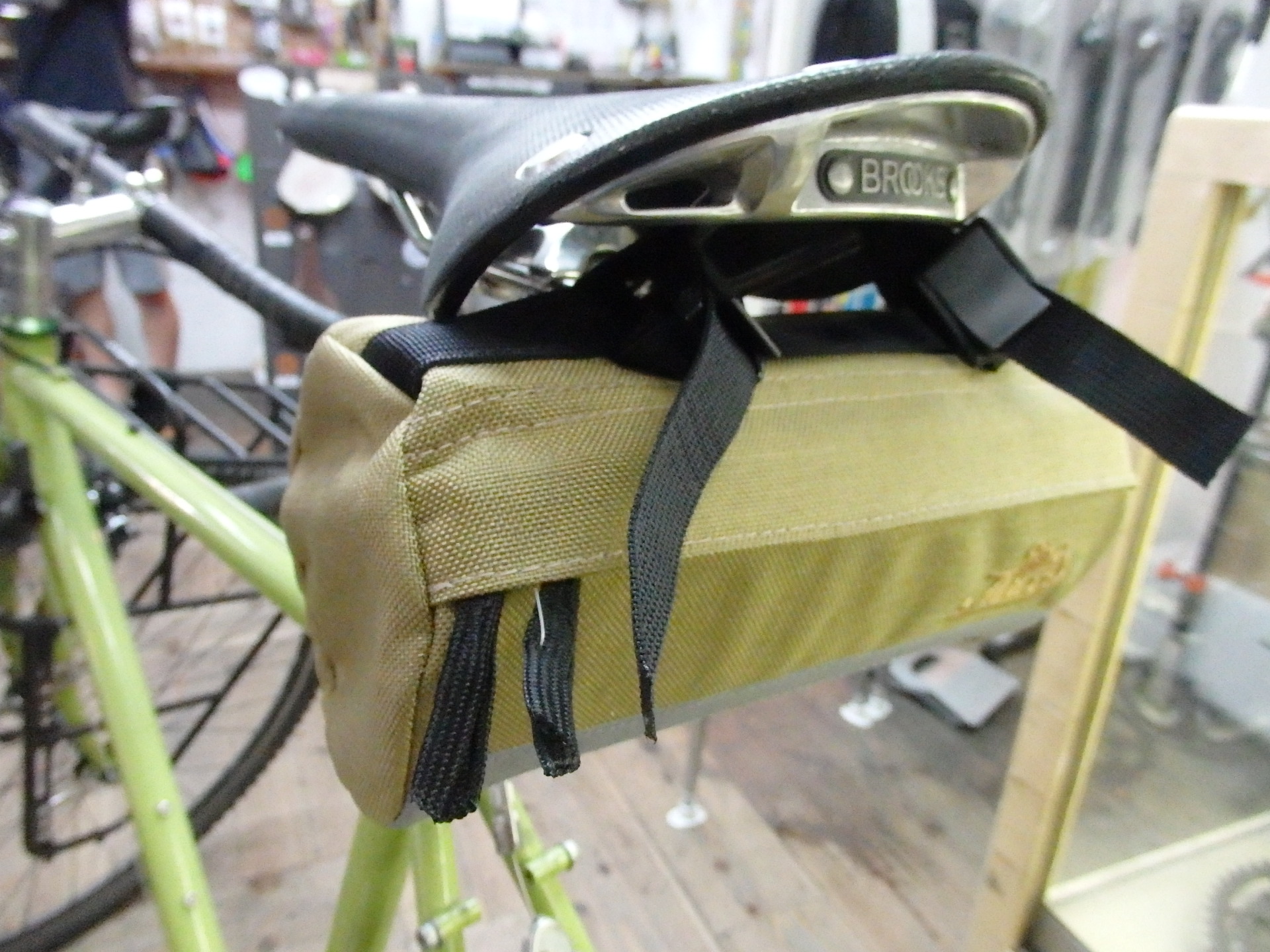 再入荷！】僕らの定番バイクパッキングアイテム、JANDD/ジャンド