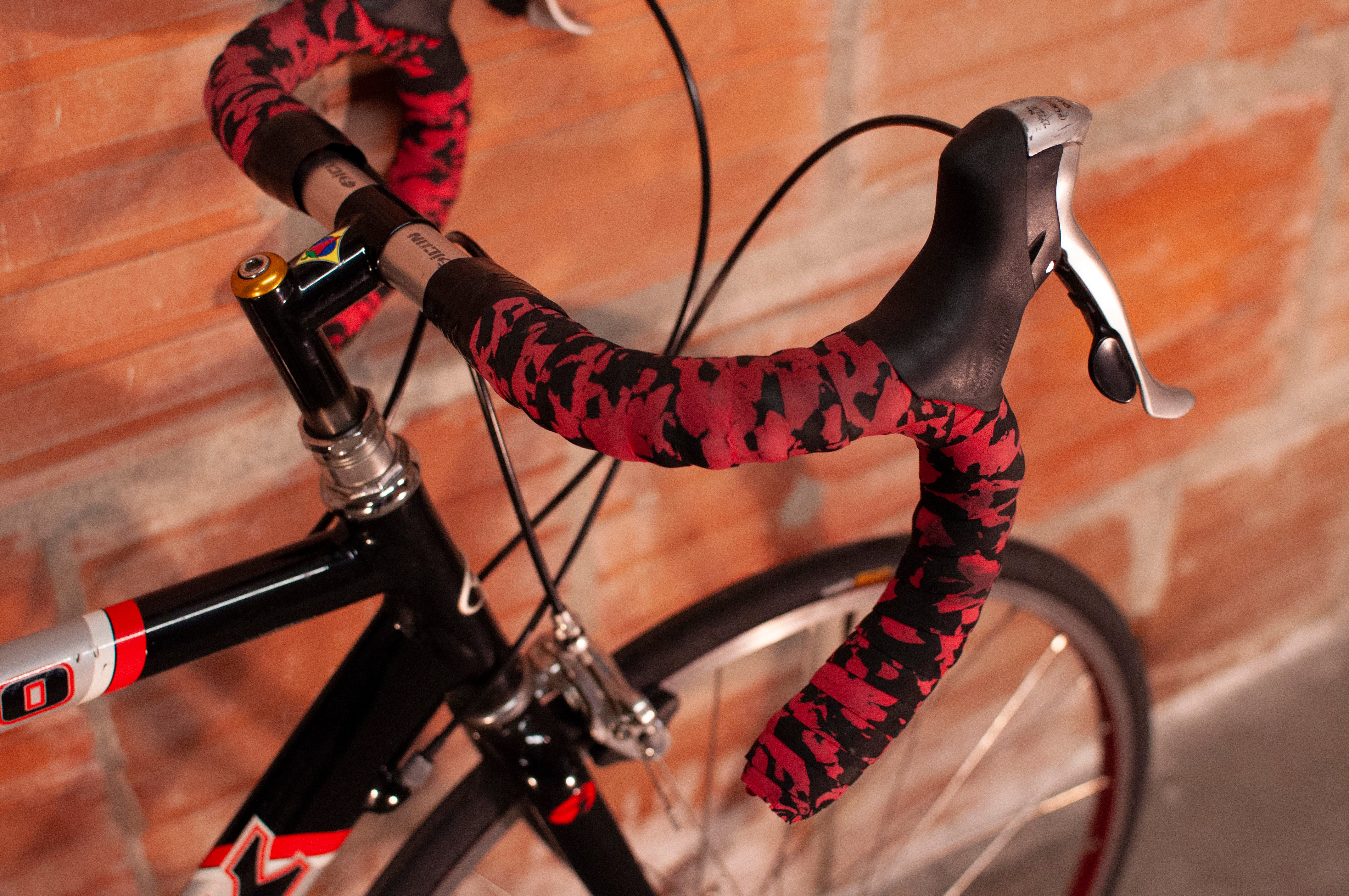 Trek Alpha Series 2000 Aluminum Road bike, black, silver & red