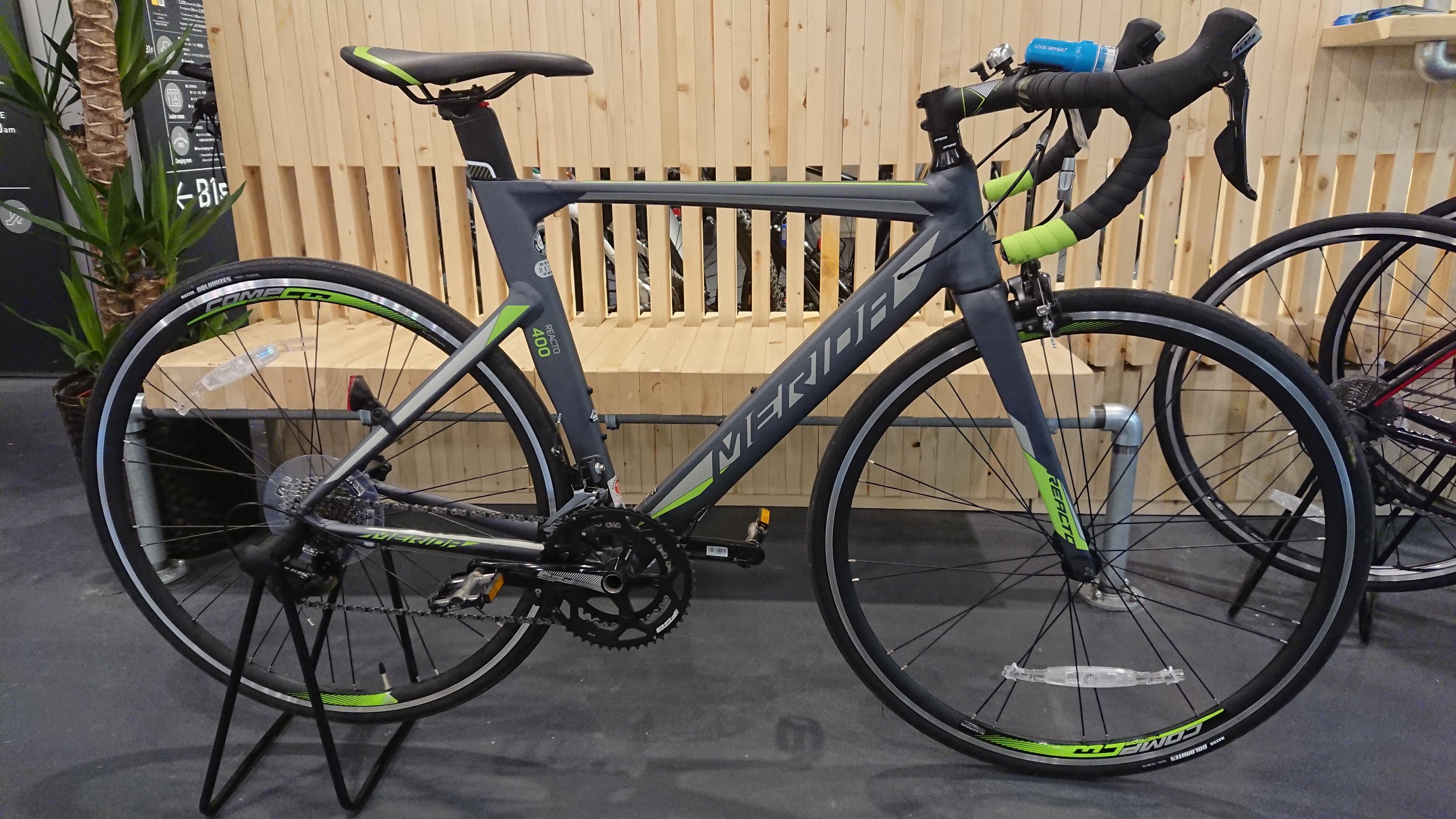 素早いおじさん(MERIDA、REACTO 400) ル・サイク土浦 | 自転車専門店