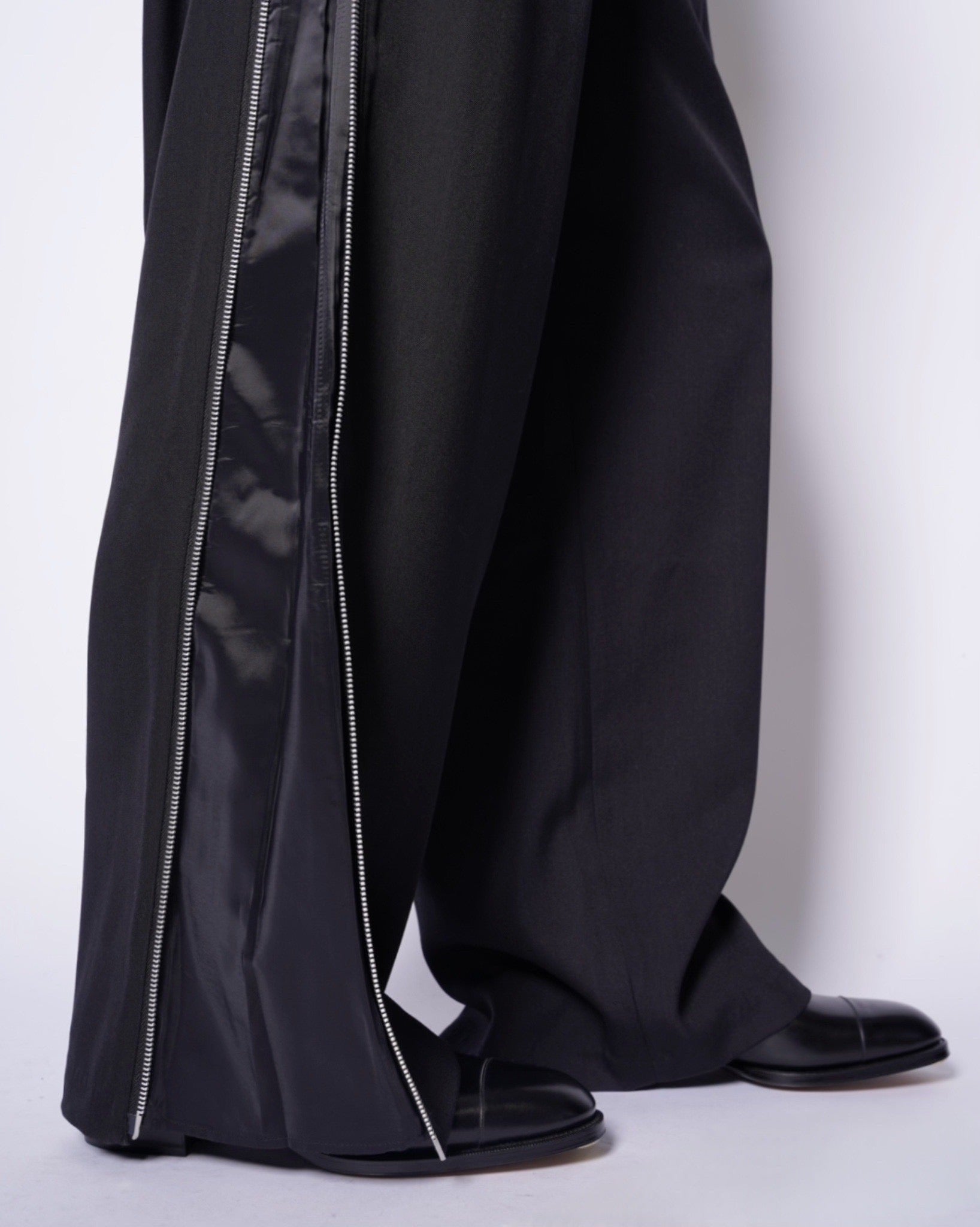 08sircus】Viscose mad cross side zip pants-Amanojak.