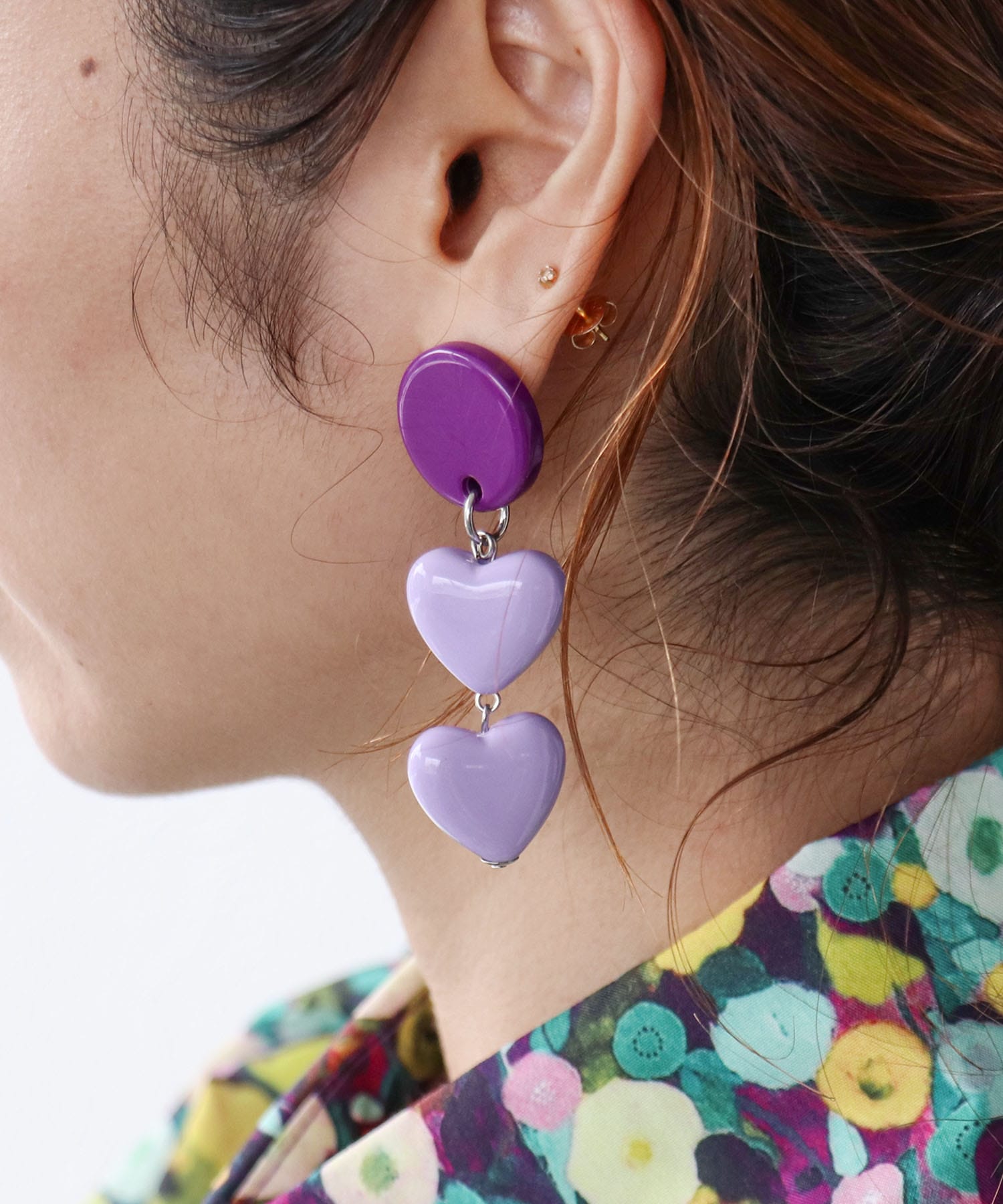 MABEL】アクリルダブルハートピアス | AND ON JIONE STORE（アンドオン