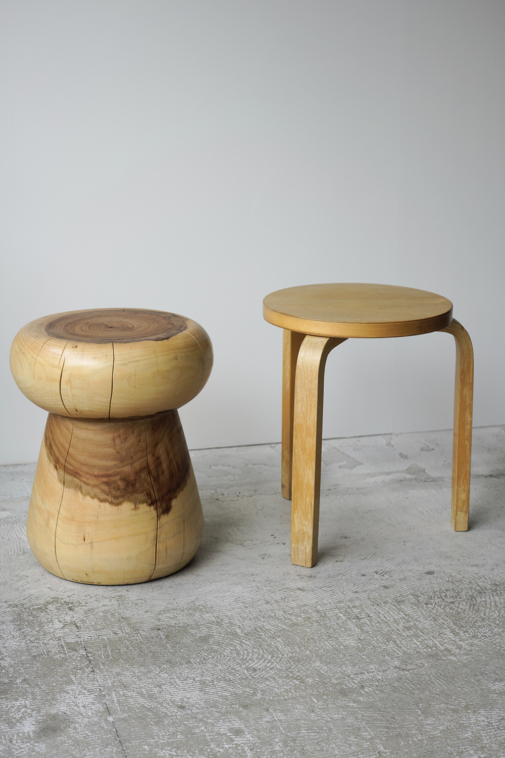 クス材スツール丸二段 | ANOTHER LOUNGE