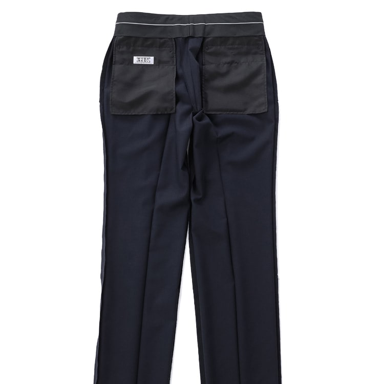 ビジネスから就活まで】紺無地 洗えるストレッチスーツ LES MUES