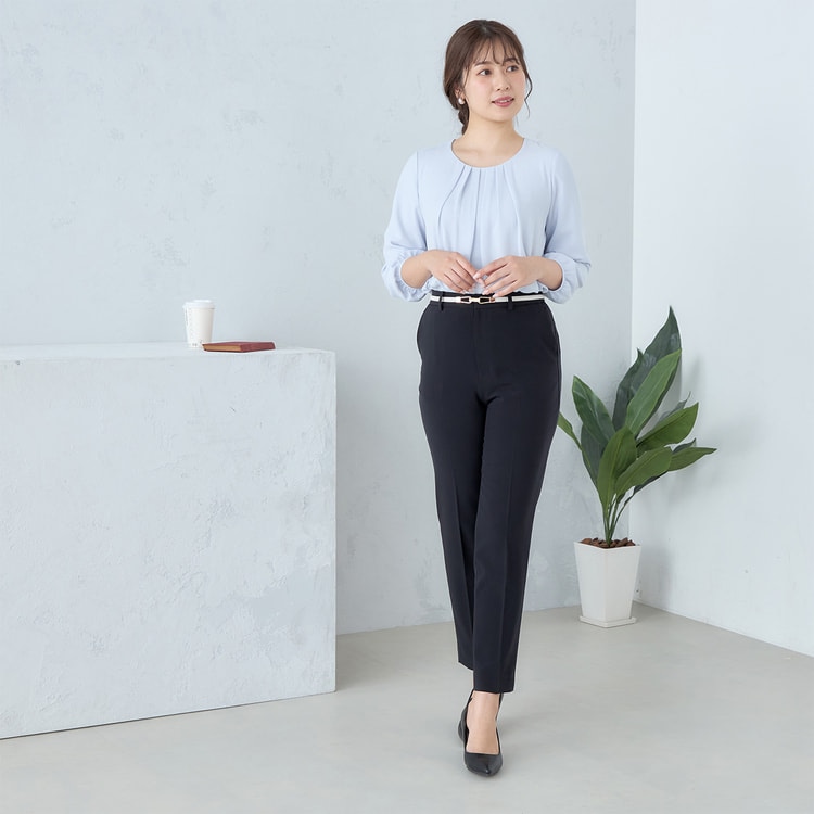 Oggiコラボ パウダリーツイル クロップドパンツ 紺 セットアップ着用可