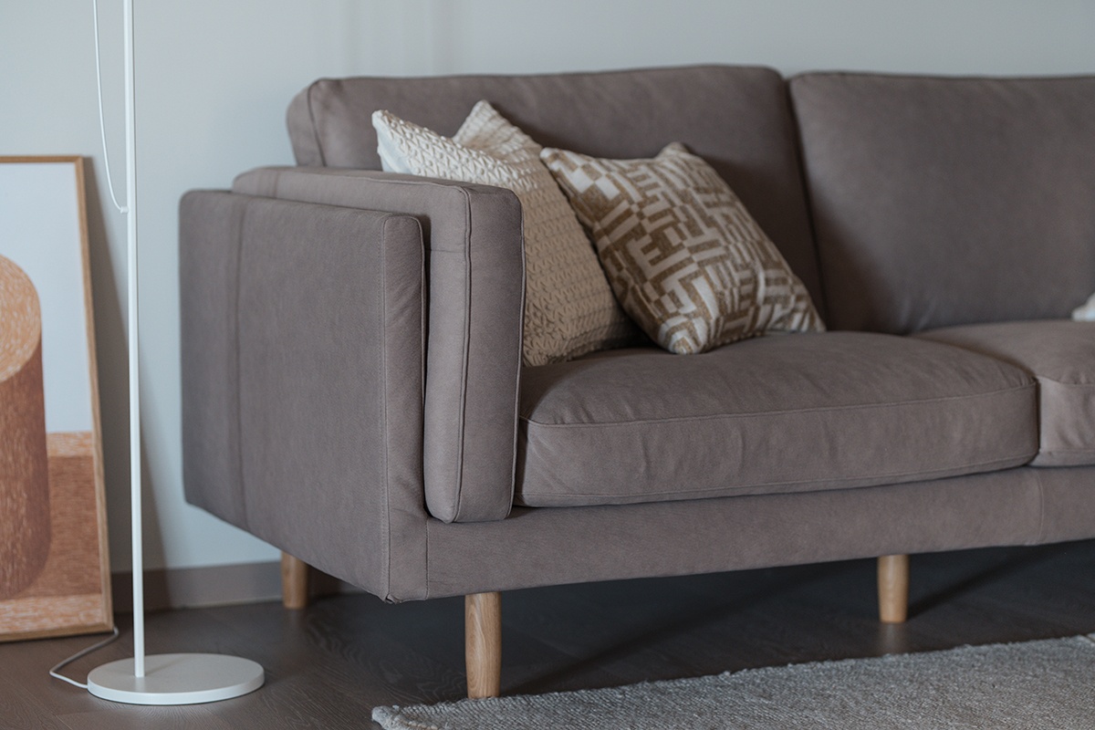 ネコやイヌと、 快適にくつろげるソファが誕生「KENT」生地