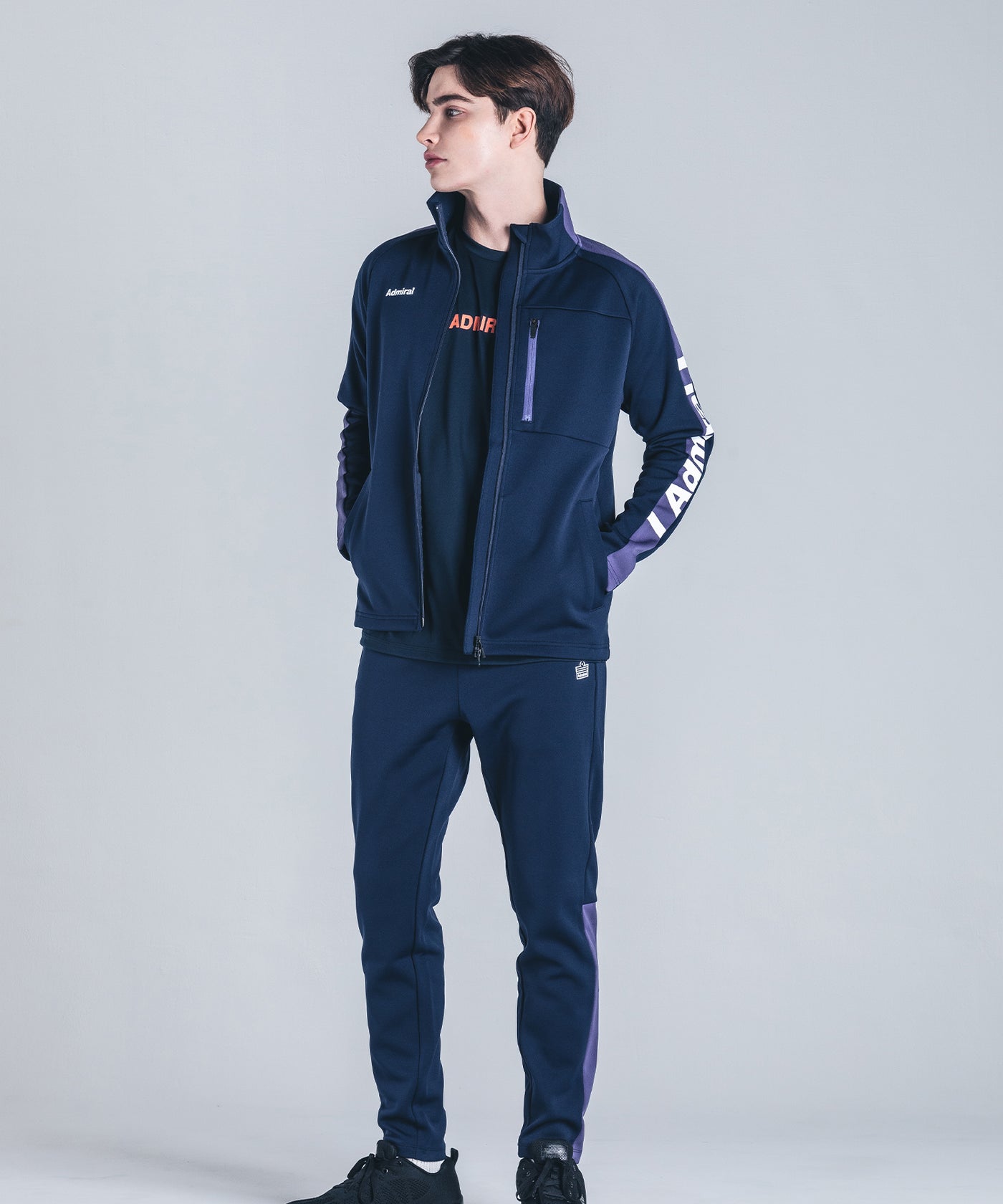 サイドラインロゴセットアップパンツ ATMA426 – ADMIRAL