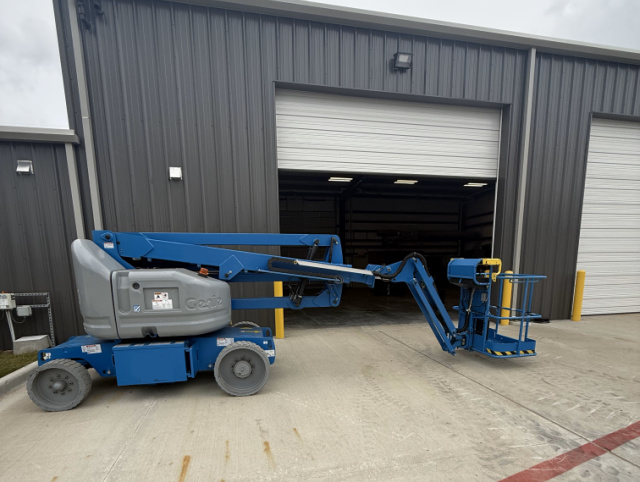 2023 GENIE Z-40/23N Used Articulating Boom Lift | Aerial Titans