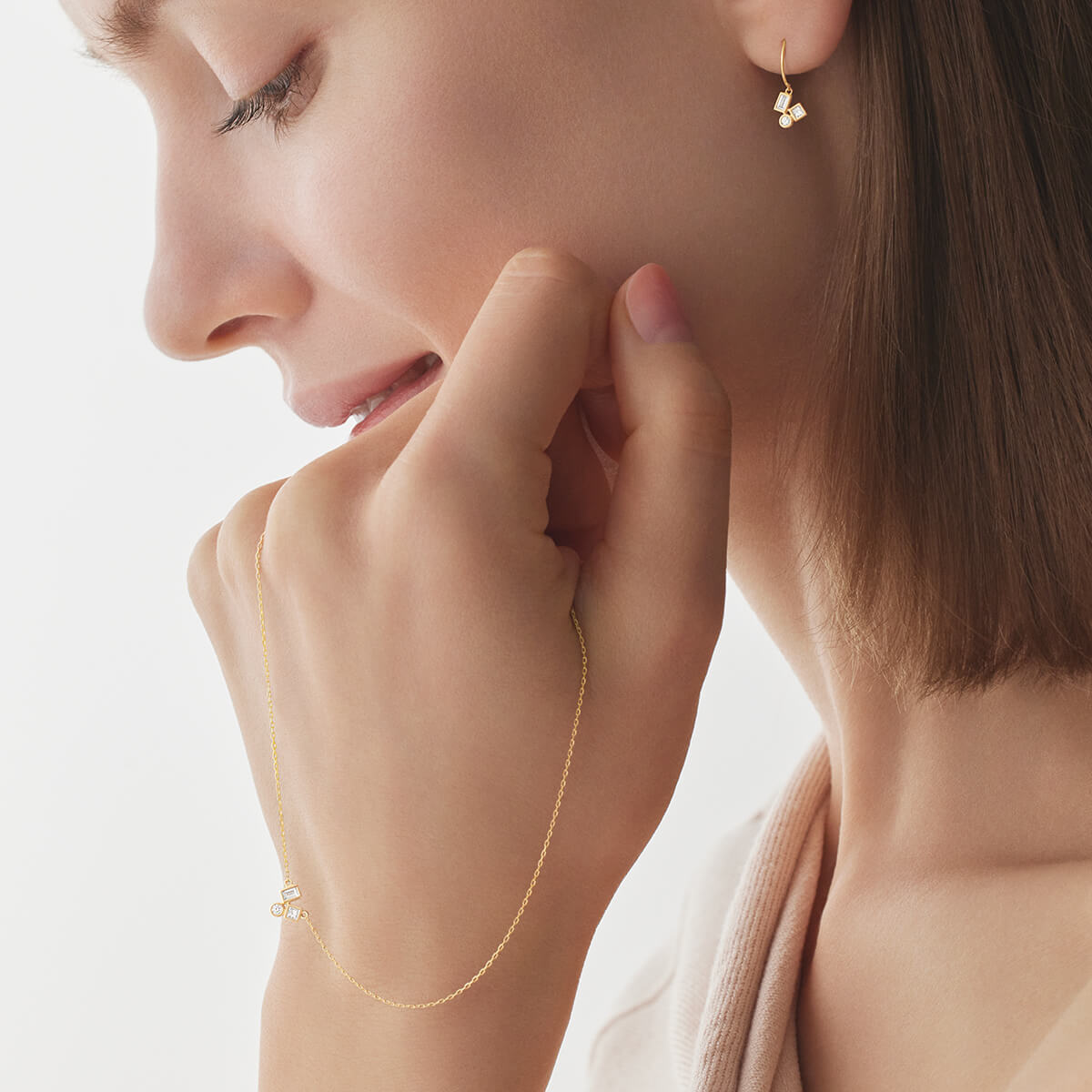 AHKAH / アーカー | 【公式】 | オフィシャルサイト