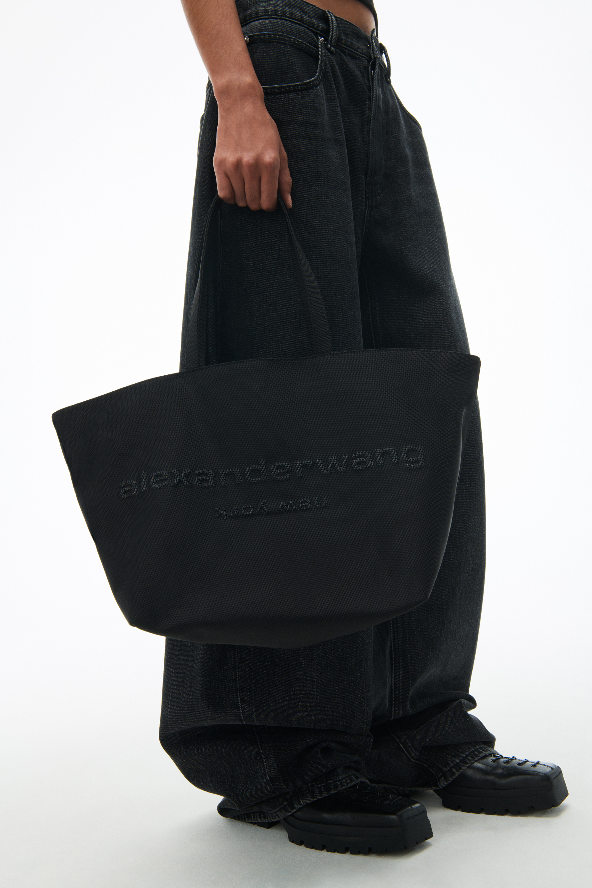 Punch Tote Bag in Nylon Canvas in BLACK | alexanderwang®