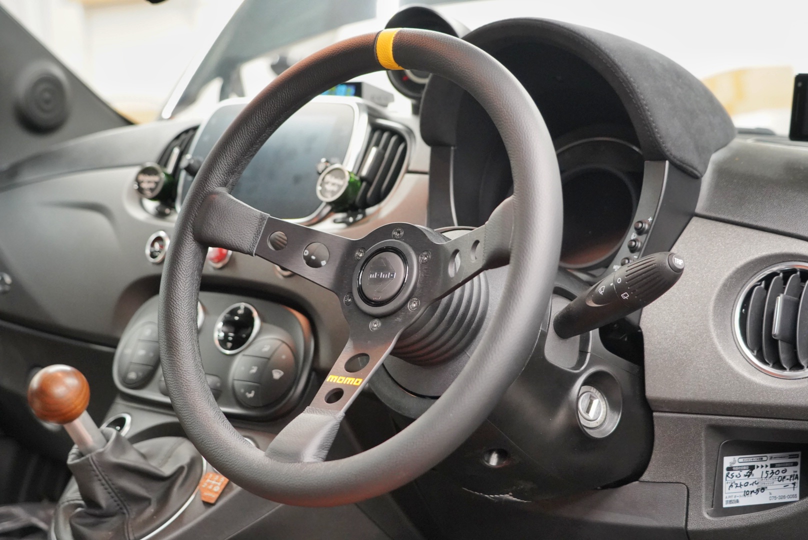 アバルト 500 595 695 ステアリングボス FIAT500&ABARTH500/595/695用