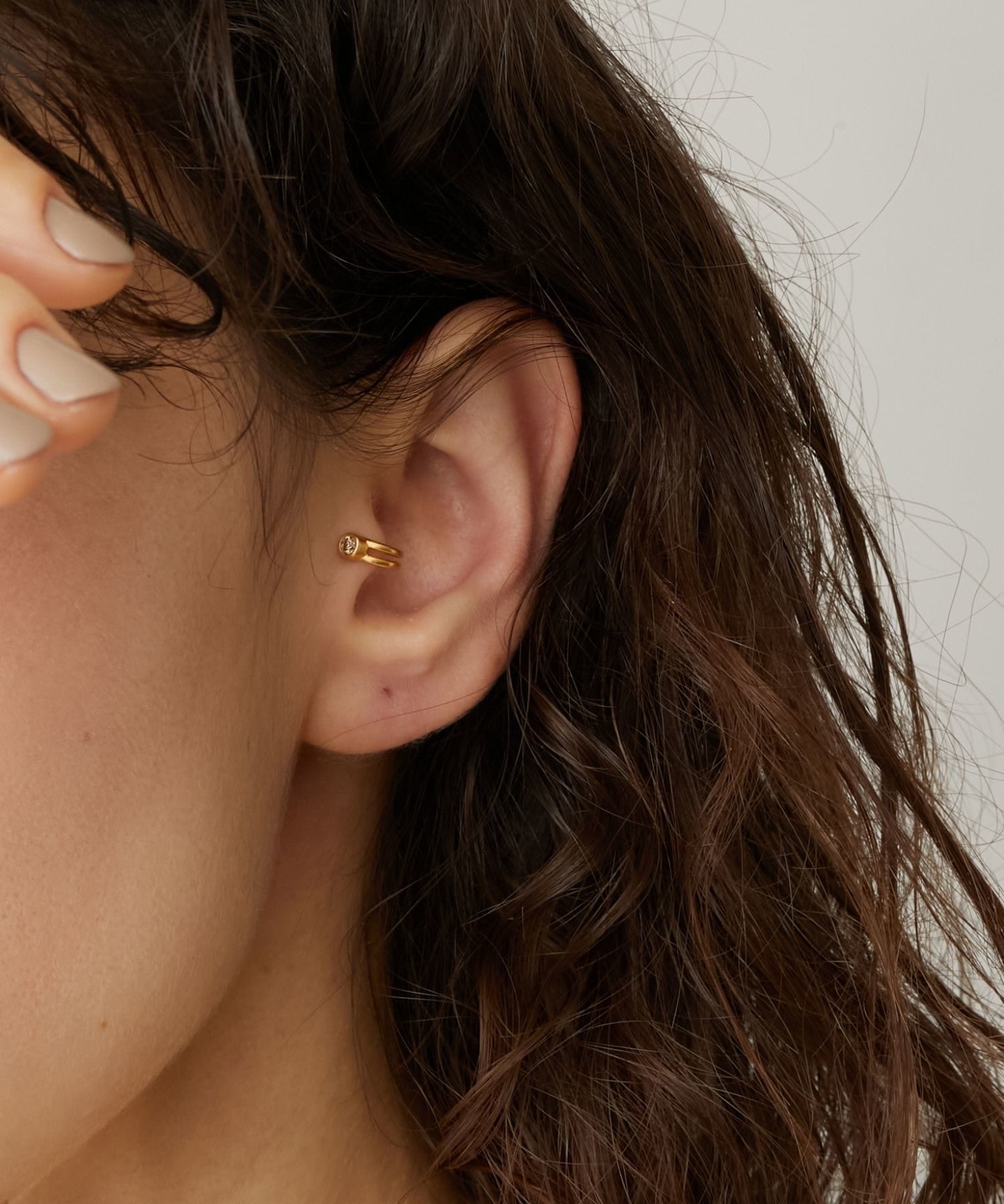 basic] brown diamond tragus cuff｜ARTIDA OUD（アルティーダ ウード）
