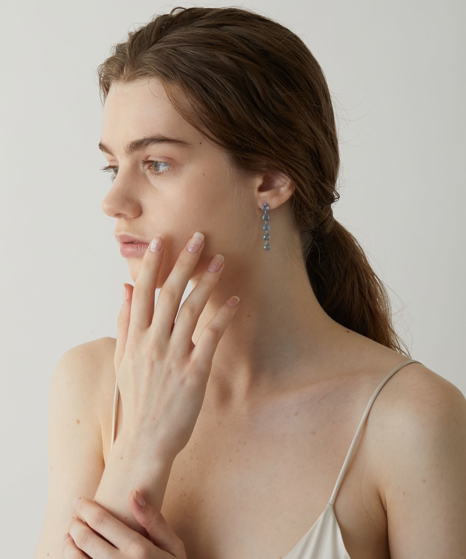 eden] swiss blue topaz tear drops pierced earring｜ARTIDA OUD