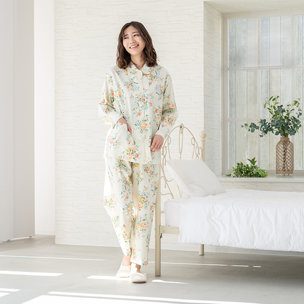 mila schon】ミラ・ショーン サテン 花柄プリントレディース パジャマ