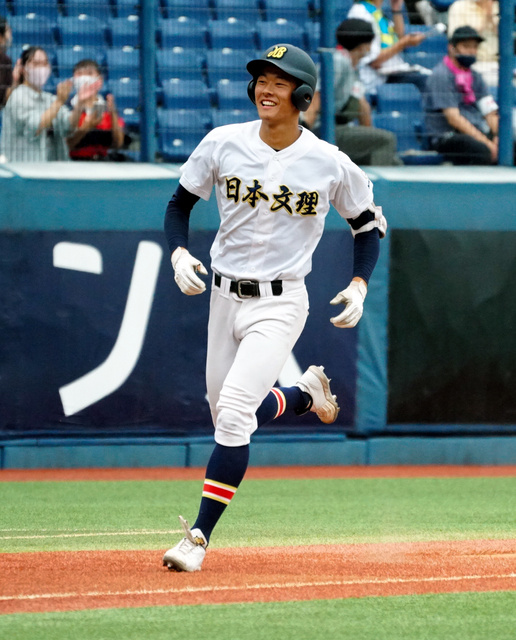 日本文理が2大会連続の甲子園 初回に主将が満塁本塁打 - 高校野球