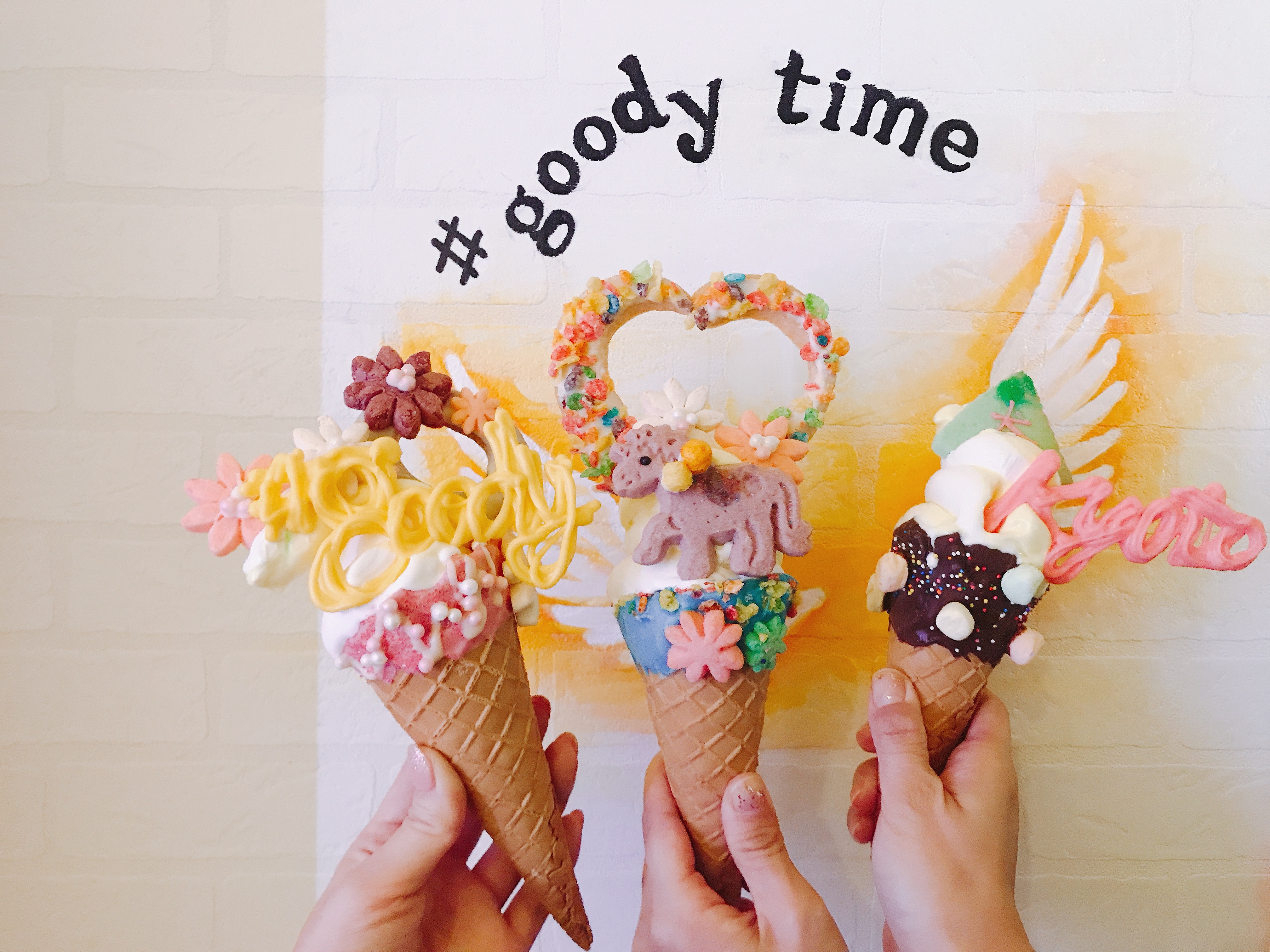 キティ ストラップ クールスイーツ トリプルコーン アイス 激レア