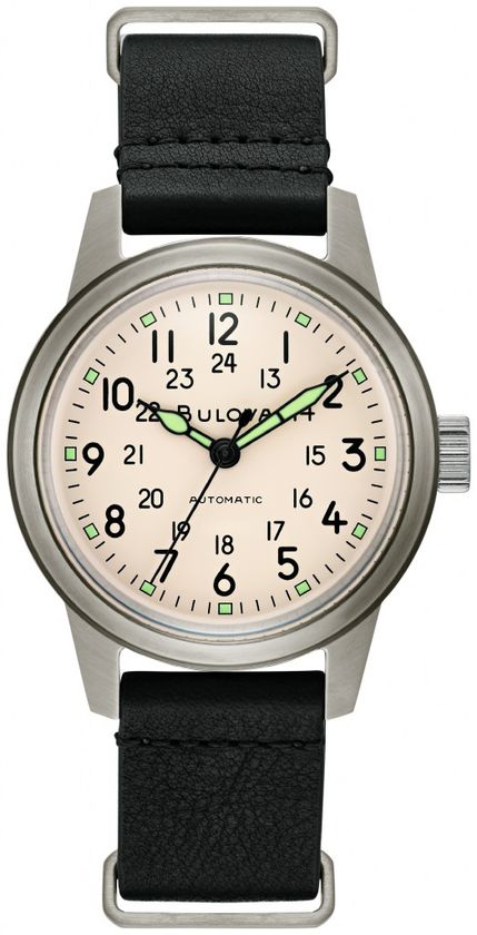 米軍で使用されていた時計をモチーフにした、 BULOVA Military