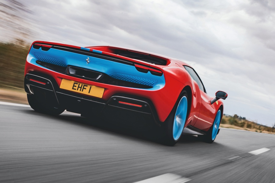 電動化スーパーカーの不安を払拭 フェラーリ296 GTB アセット