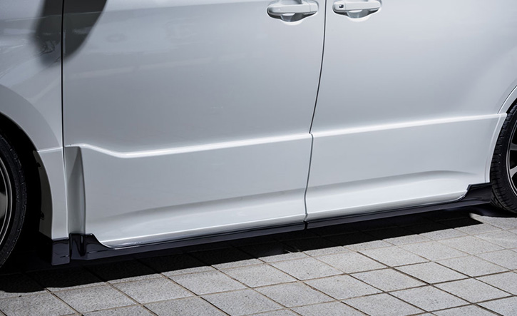 ノア・ヴォクシー80系(Si・ZSグレード)用サイドステップ