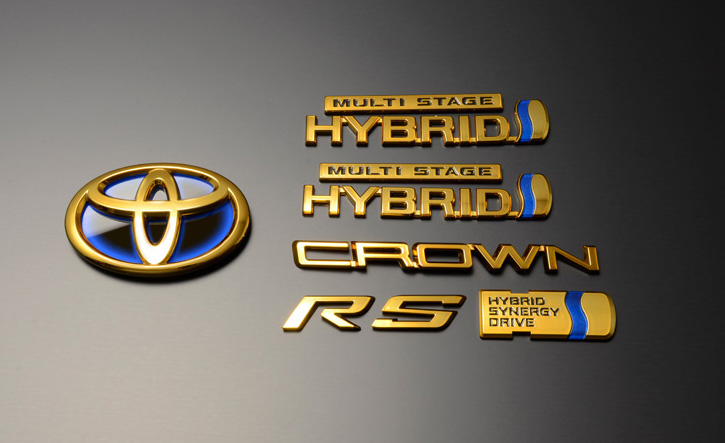 クラウンS220/H20系用ゴールドエンブレム Grazio(グラージオ)｜CROWN