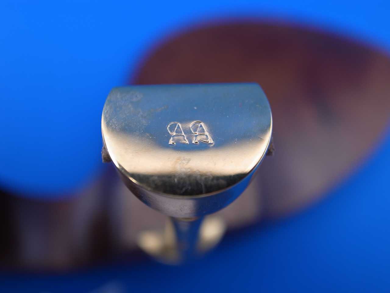 アレキサンダー・アクセサリーズ バイオリンアゴ当て ツゲ（Boxwood