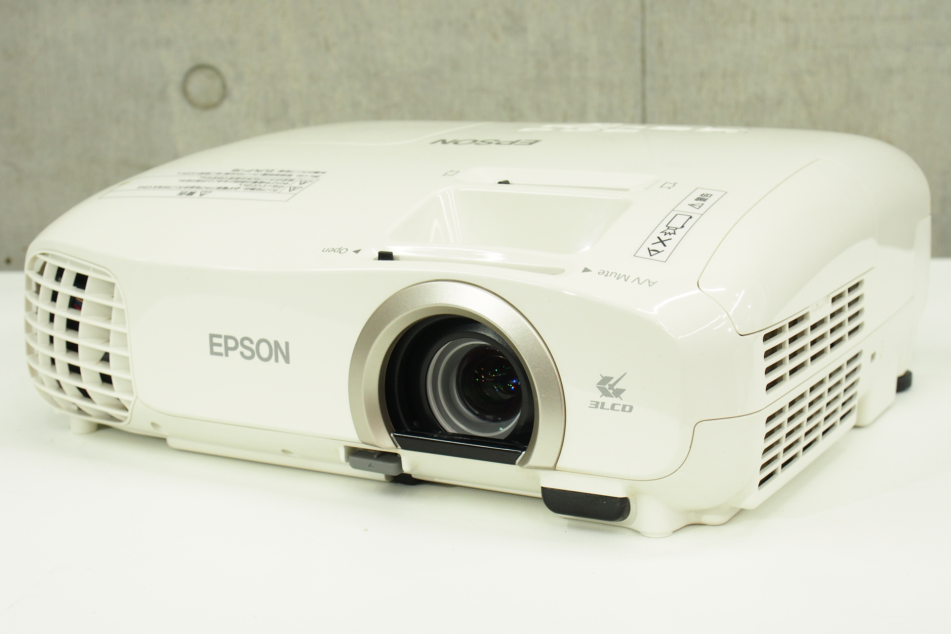 Epson EH-TW5200 プロジェクター 本体 【公式通販】