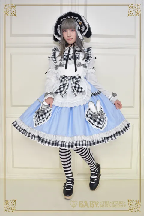 Alice Meets the White Rabbit | BABY, THE STARS SHINE BRIGHT