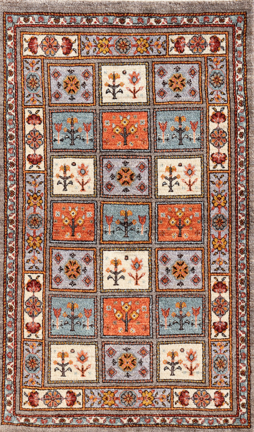 マツコの知らない世界』で特集のペルシャ絨毯『ギャッベ』新入荷200枚