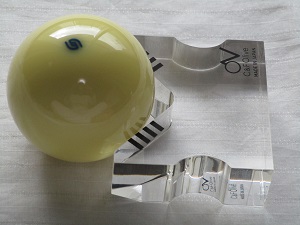 ボール | ビリヤード用品・キュー販売のベル インターナショナル